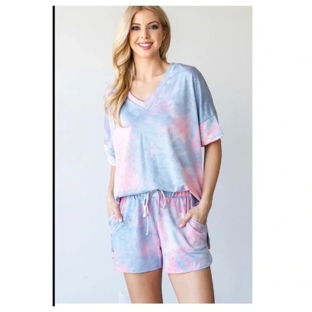Women's Tie Dye Pajama Set V Neck Top & Shorts Comfy Cozy Blue Purple Loungewear
